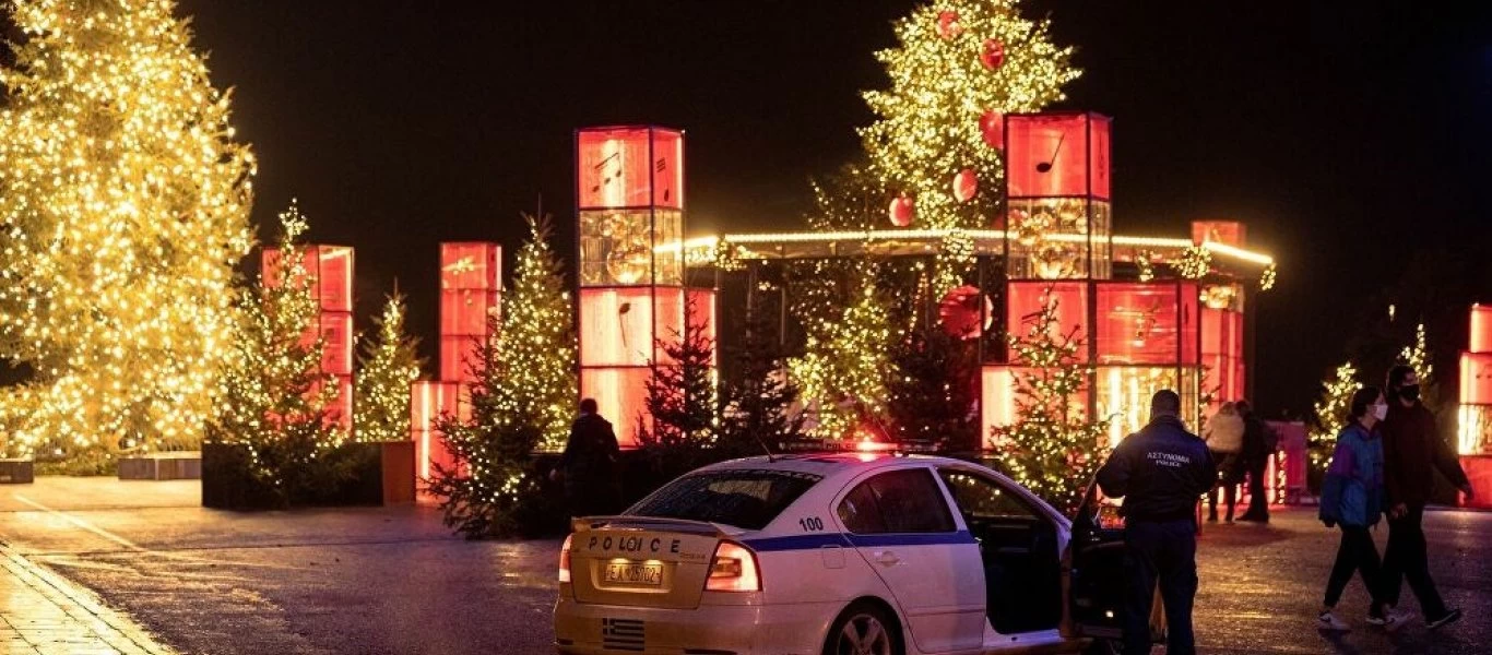 Χριστούγεννα με απειλές & εφόδους σε σπίτια για τους Έλληνες: 5.000 αστυνομικοί θα κόβουν πρόστιμο σε «ό,τι κινείται»